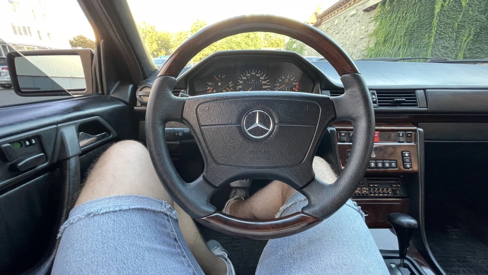 Mercedes-Benz E-Class E420
