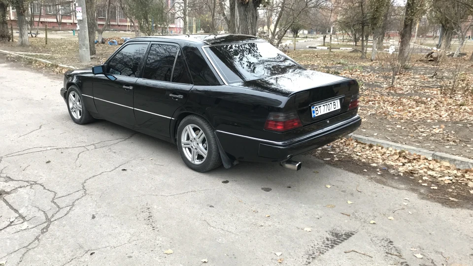 Mercedes-Benz E-Class E420 4
