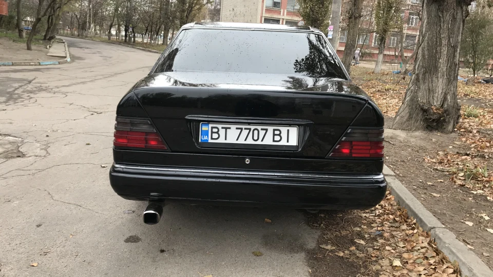 Mercedes-Benz E-Class E420 5