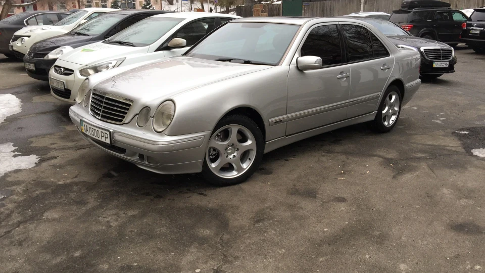 Mercedes-Benz E-Class E430 4 Matic 4