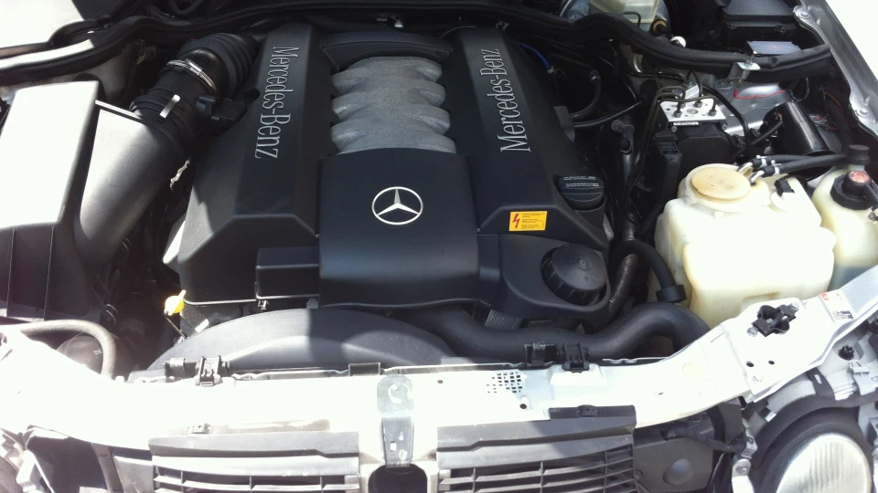 Mercedes-Benz E-Class E430 4MATIC 3