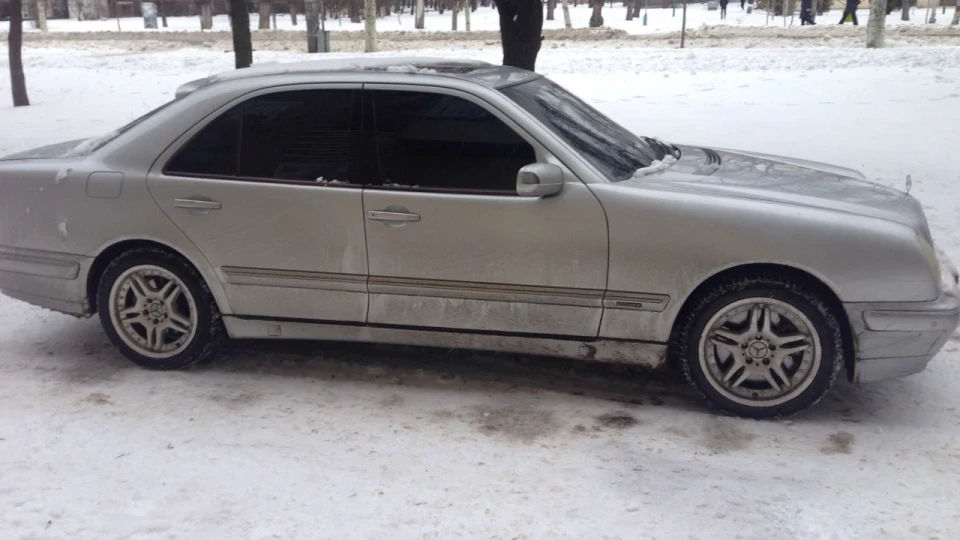 Mercedes-Benz E-Class E430 2