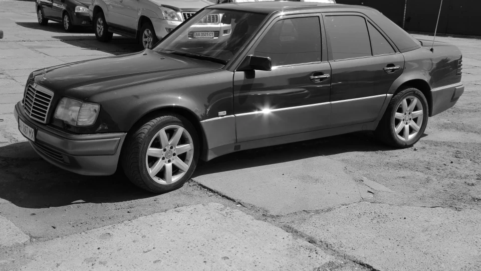 Mercedes-Benz E-Class E500 Волчара 3