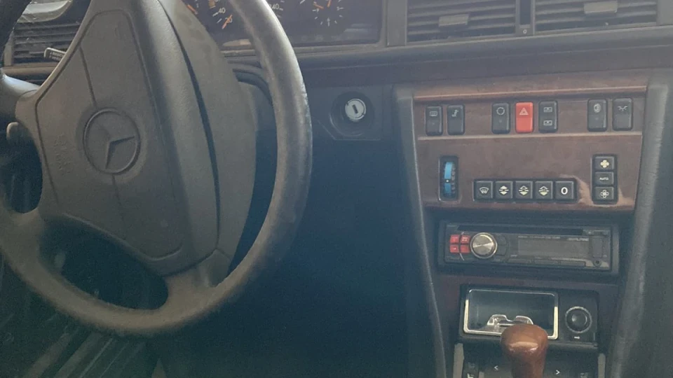 Mercedes-Benz E-Class Е500 Вовчок 5