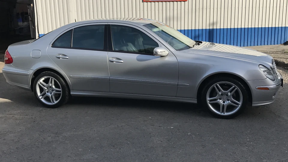Mercedes-Benz E-Class Е500 5