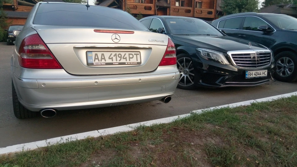 Mercedes-Benz E-Class Е500 3