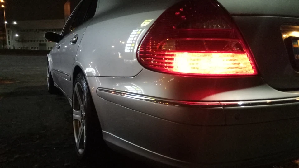 Mercedes-Benz E-Class Е500 4