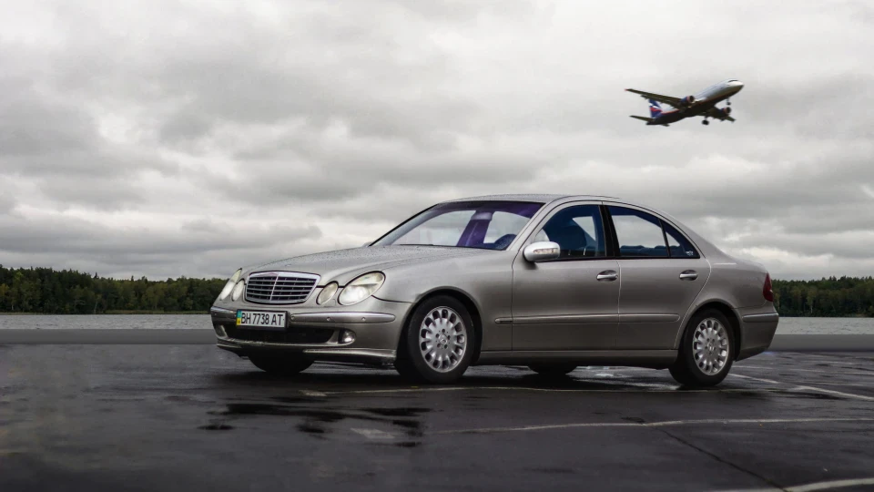 Mercedes-Benz E-Class Elegance 5