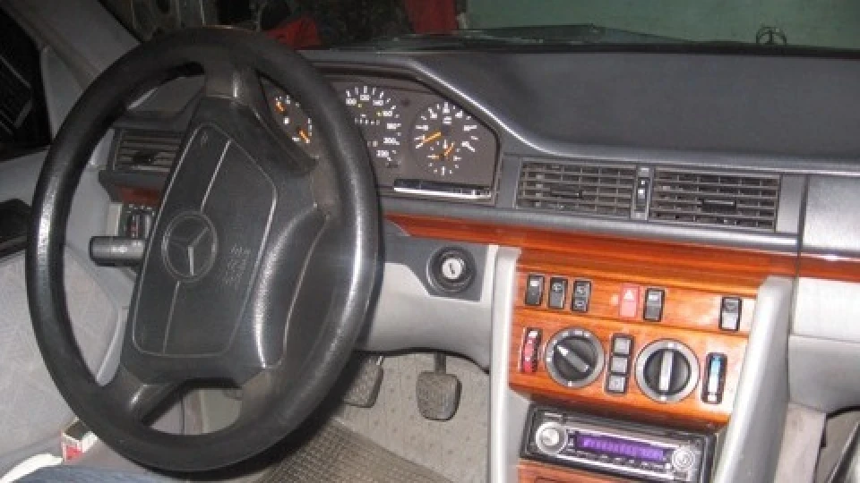 Mercedes-Benz E-Class Ferdinand 4