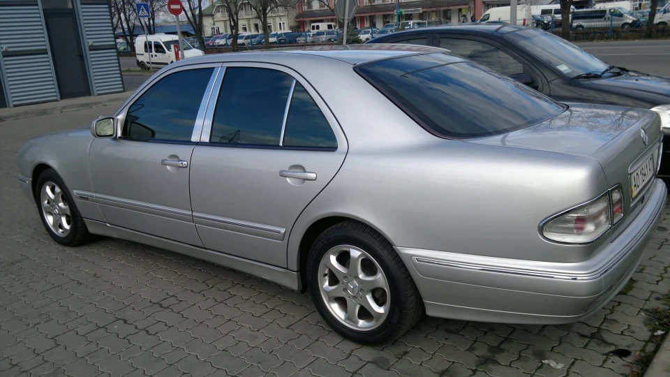 Mercedes-Benz E-Class Final Edition 2