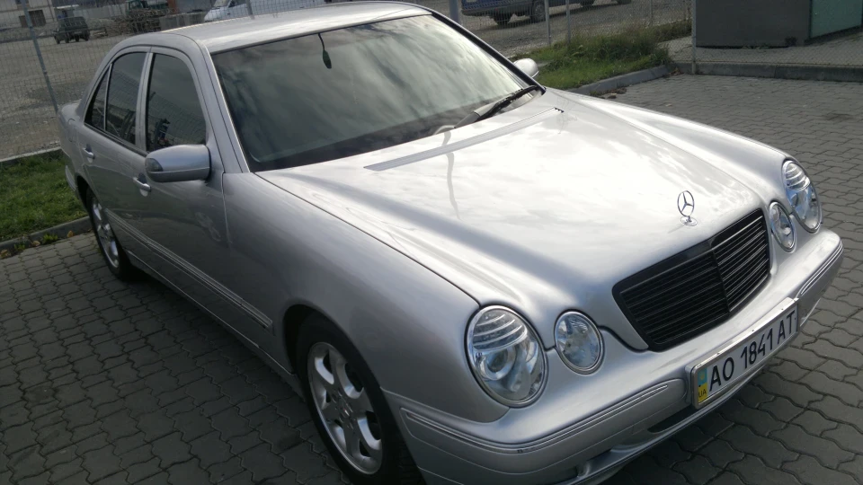 Mercedes-Benz E-Class Final Edition 3