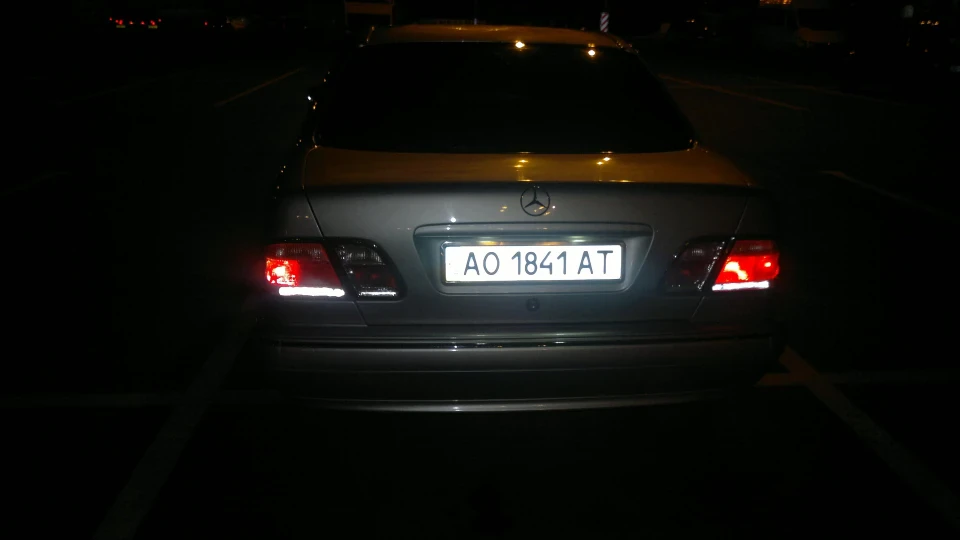 Mercedes-Benz E-Class Final Edition 4