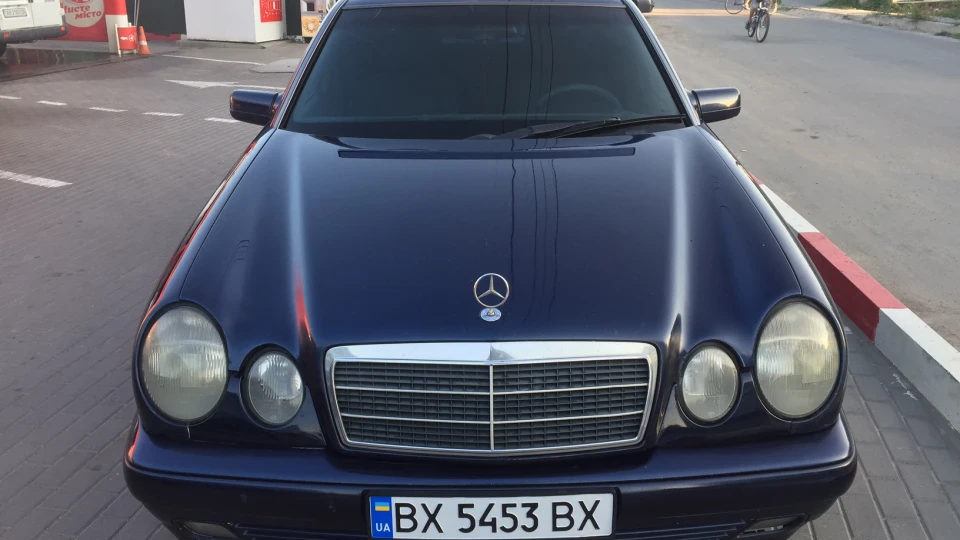 Mercedes-Benz E-Class ГБО-4