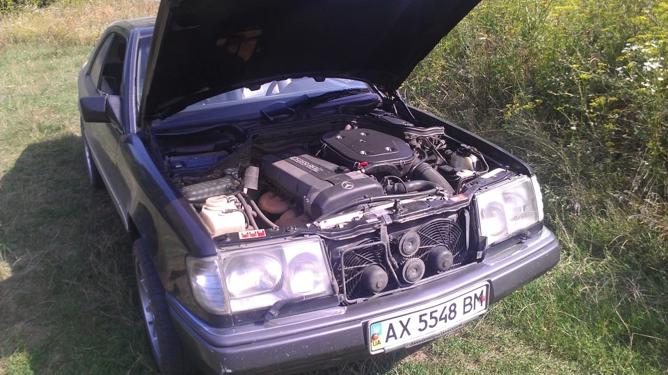 Mercedes-Benz E-Class грізний 2