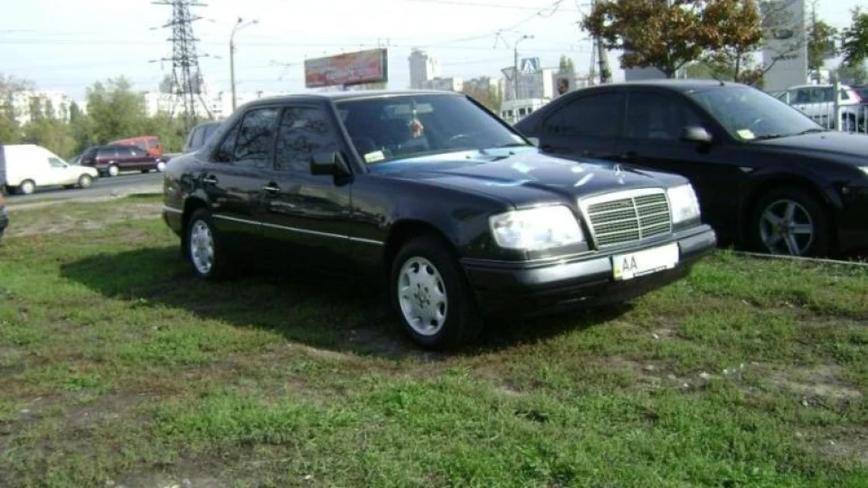 Mercedes-Benz E-Class Касатка 4