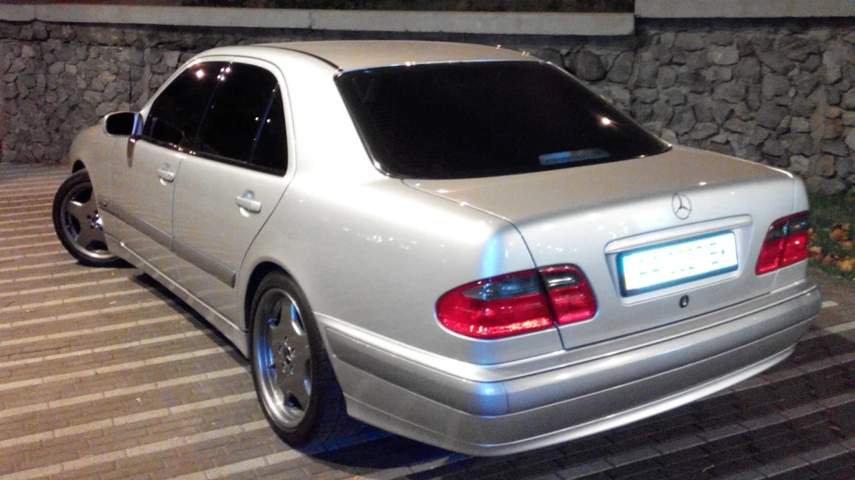 Mercedes-Benz E-Class Kompressor 2