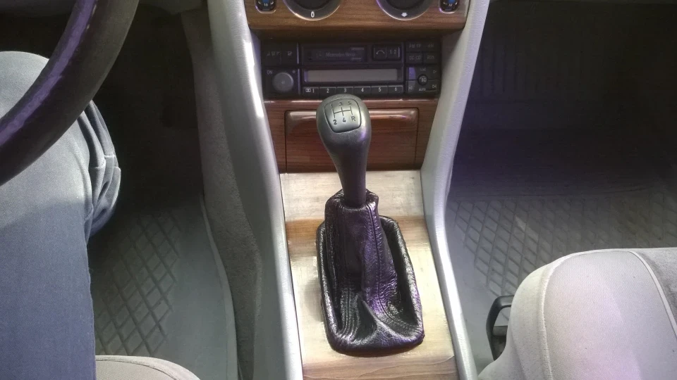 Mercedes-Benz E-Class Кривава Мері '87 5