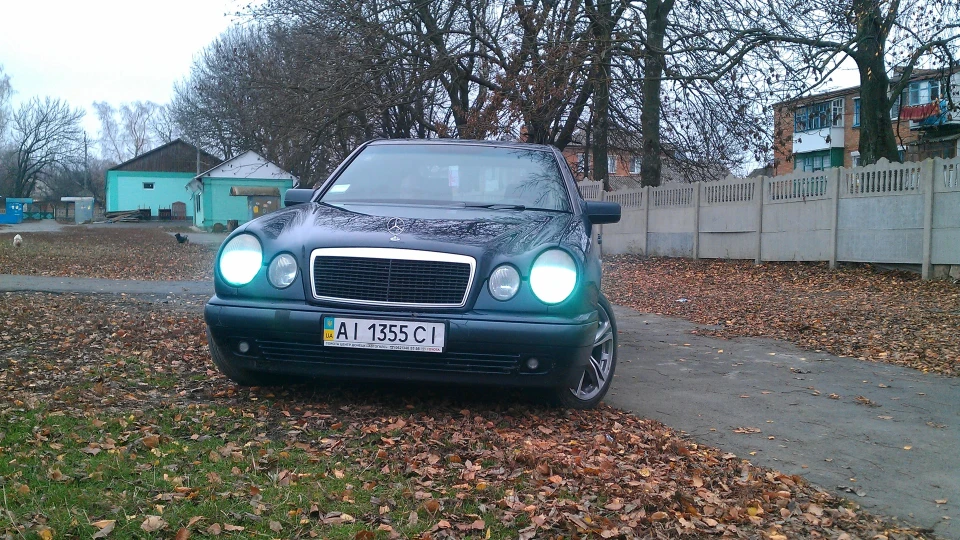 Mercedes-Benz E-Class Лупар