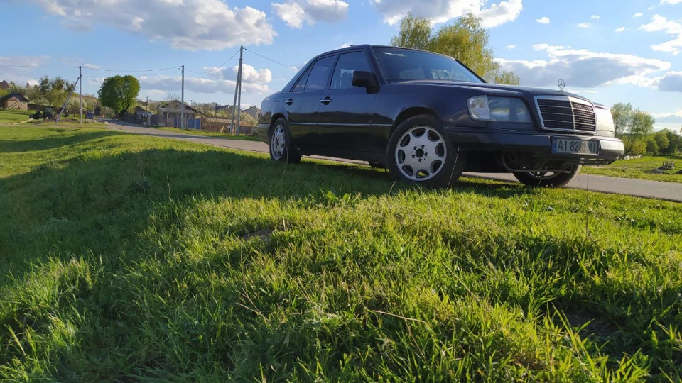 Mercedes-Benz E-Class Масик на два літри го*на 2