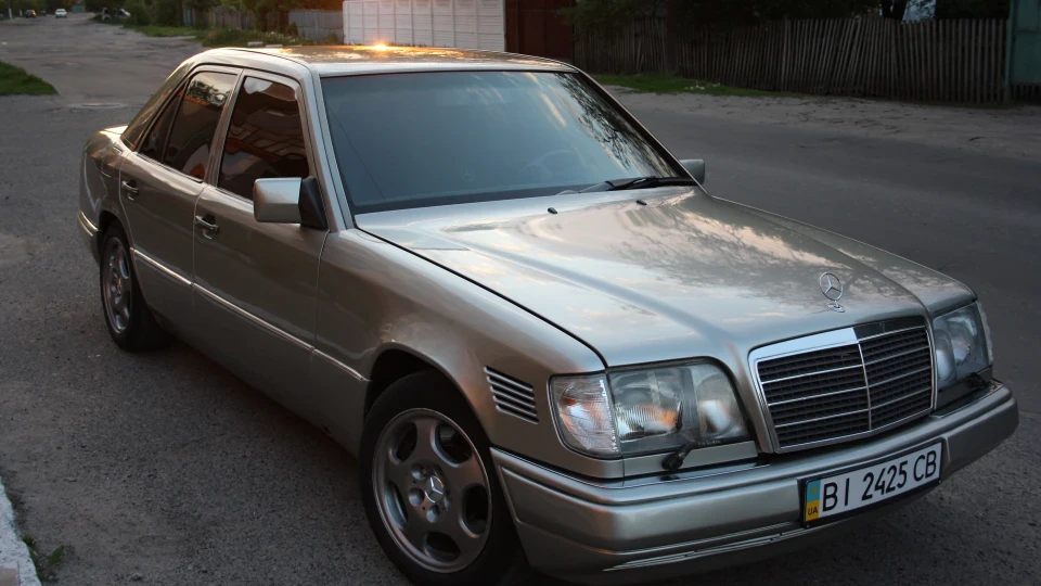 Mercedes-Benz E-Class *мрія ідіота* 2