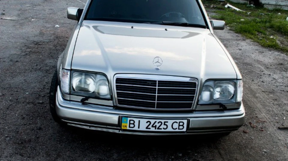 Mercedes-Benz E-Class *мрія ідіота* 5
