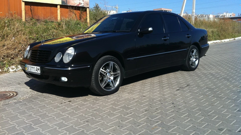 Mercedes-Benz E-Class МЕРС 4 МАТИК