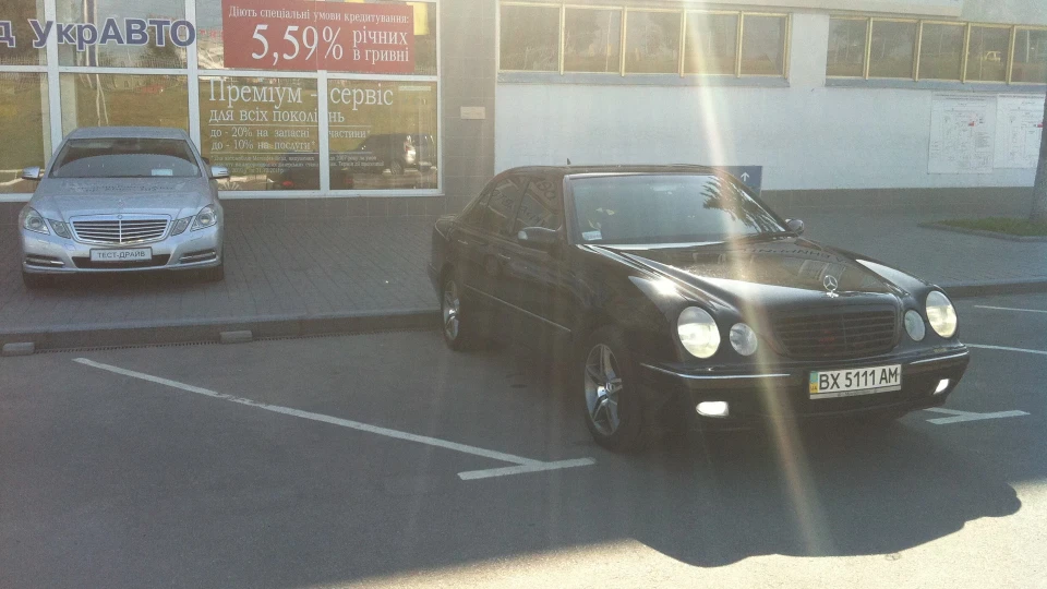 Mercedes-Benz E-Class МЕРС 4 МАТИК 4
