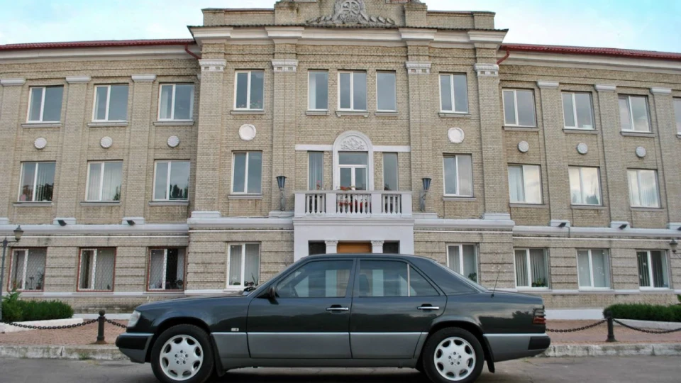 Mercedes-Benz E-Class MeSSer 2
