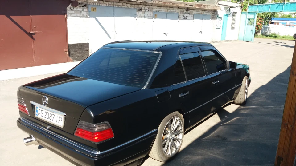Mercedes-Benz E-Class Моя мрія😁 2