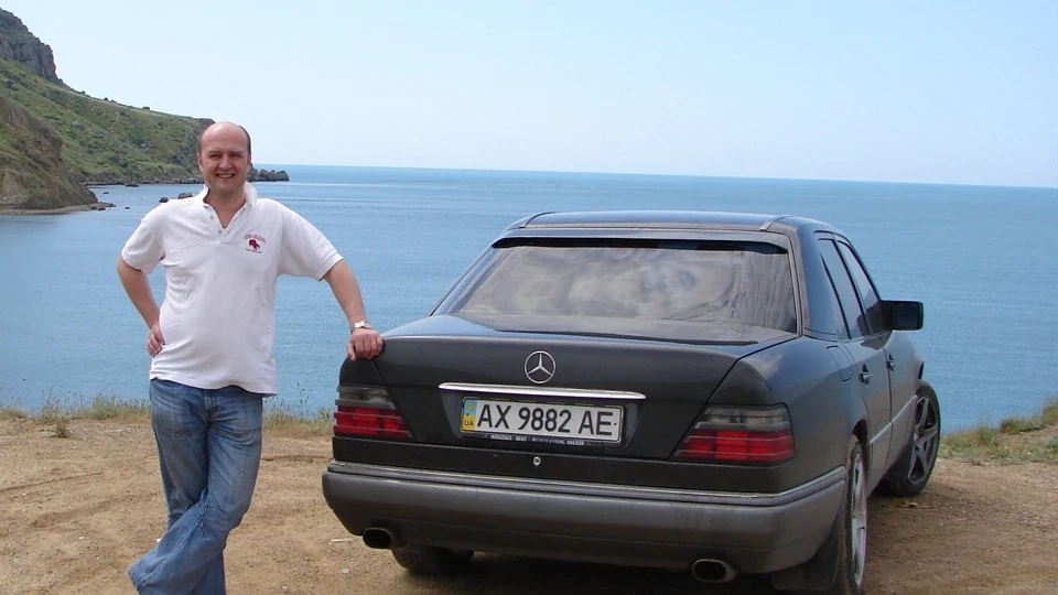 Mercedes-Benz E-Class Потужний мужній