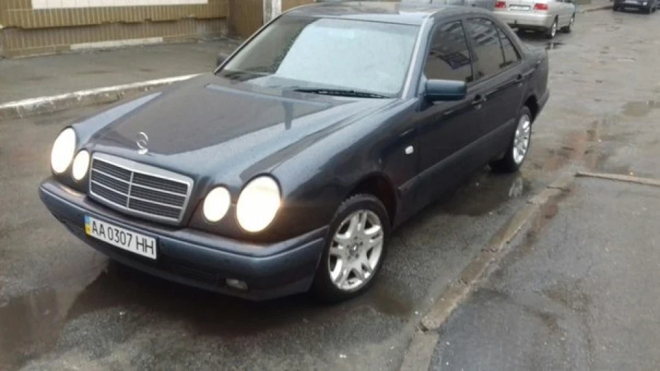 Mercedes-Benz E-Class Мурчик