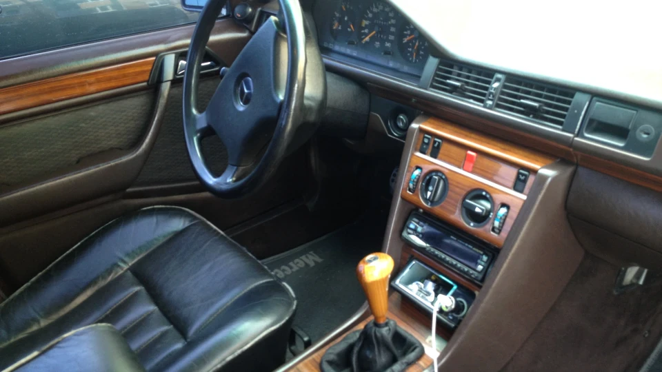 Mercedes-Benz E-Class Мурзик 300Е 5