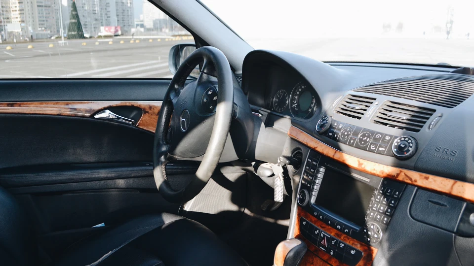 Mercedes-Benz E-Class Mustergültig 5
