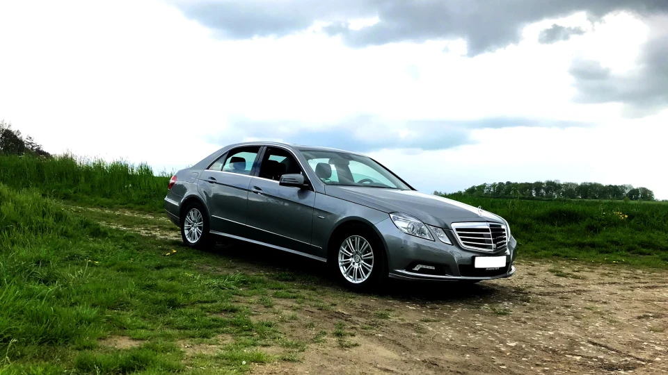 Mercedes-Benz E-Class Німецька Волга