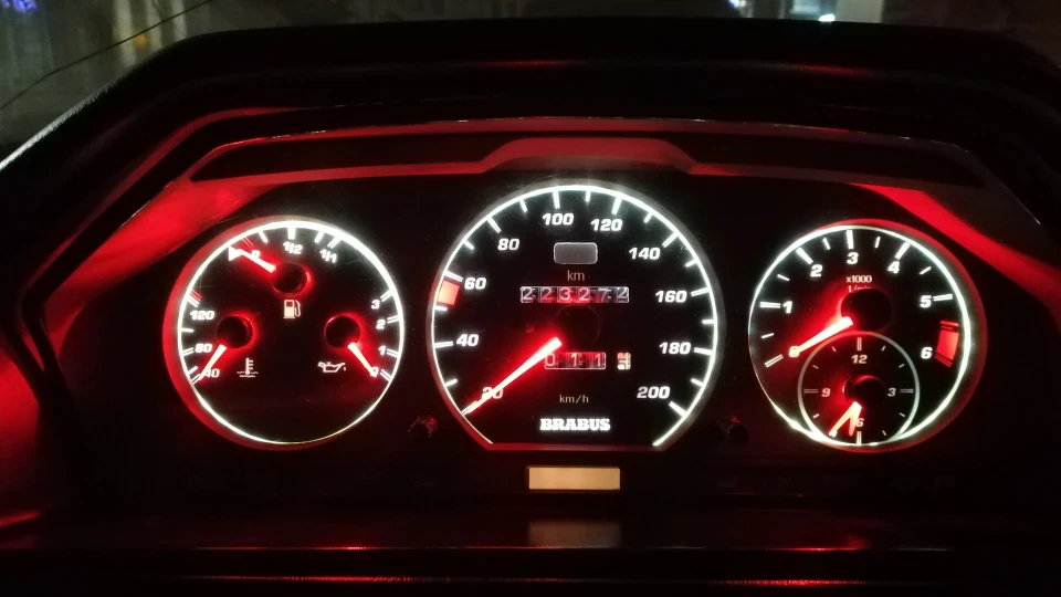 Mercedes-Benz E-Class Німецький траХтор 5