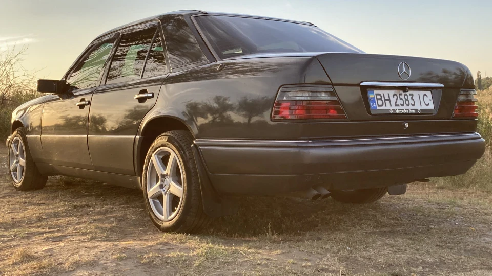 Mercedes-Benz E-Class Om606 5