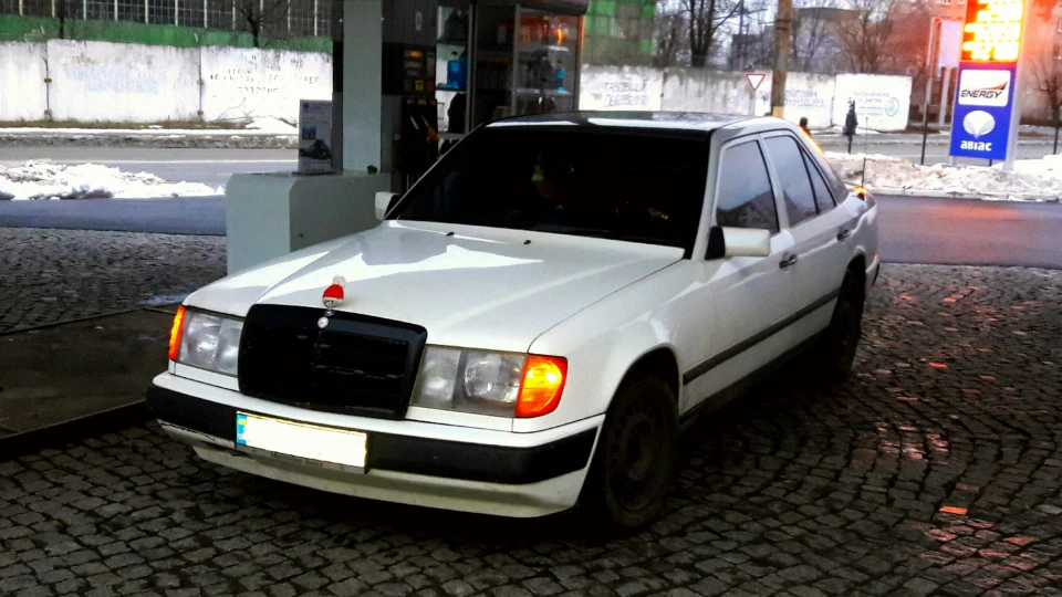 Mercedes-Benz E-Class Panda🐼 4