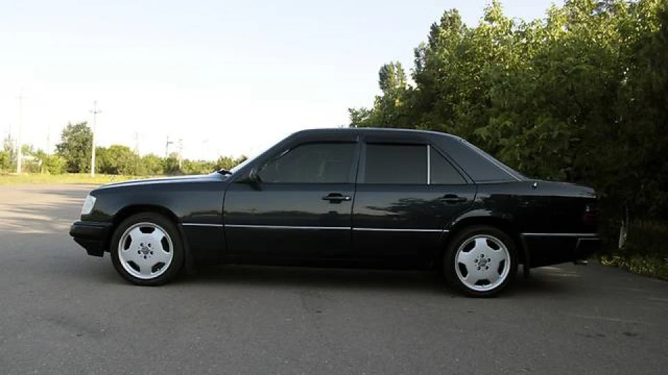 Mercedes-Benz E-Class Перша. Мрія 3