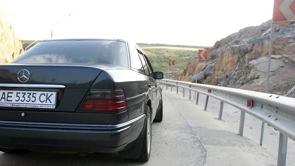 Mercedes-Benz E-Class Перша. Мрія 4