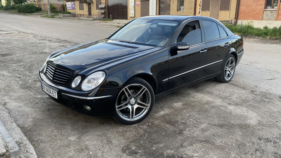 Mercedes-Benz E-Class Повнопривідний