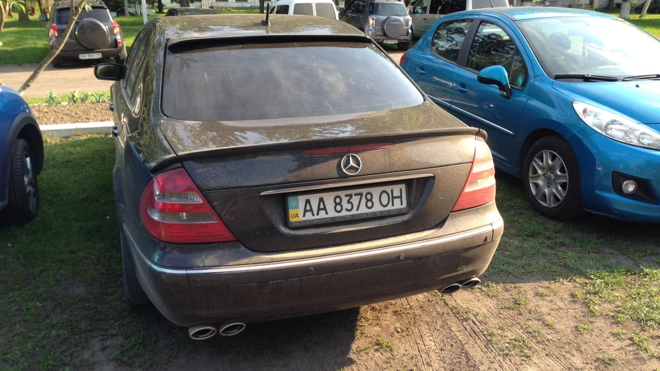 Mercedes-Benz E-Class Поросятко 2.2 5