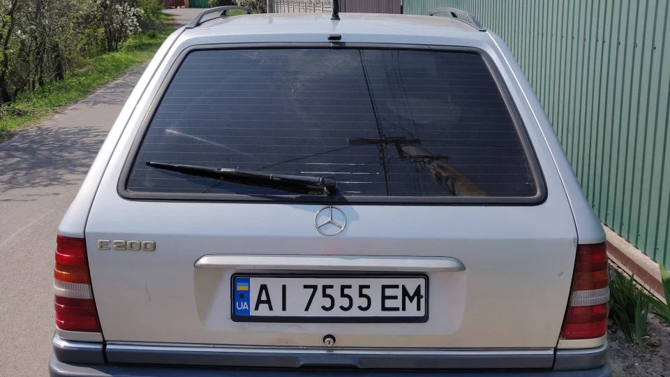 Mercedes-Benz E-Class мандрівниця ⭐ 3