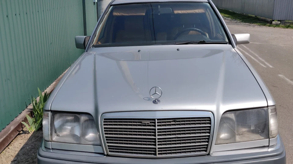Mercedes-Benz E-Class мандрівниця ⭐ 4