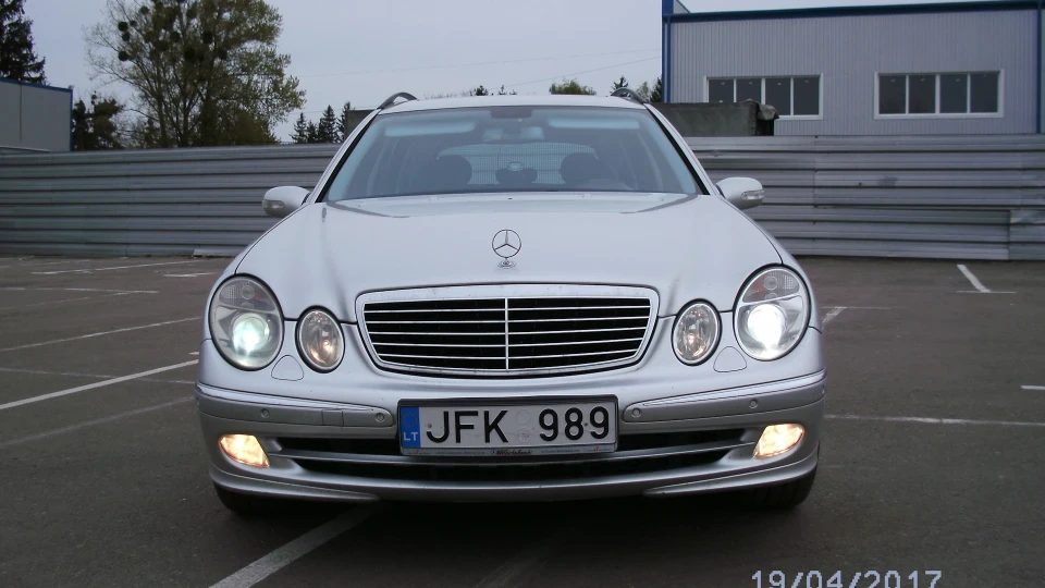 Mercedes-Benz E-Class S211 E320CDI