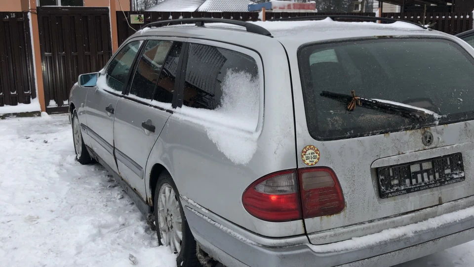 Mercedes-Benz E-Class сарай 5