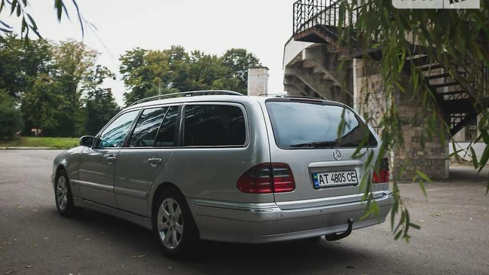 Mercedes-Benz E-Class Шатл 3