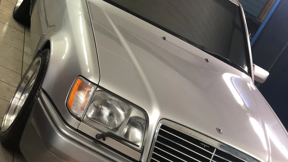 Mercedes-Benz E-Class сірий вовк 4