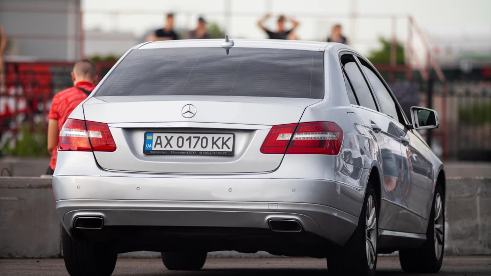 Mercedes-Benz E-Class "Silver Fox" 3