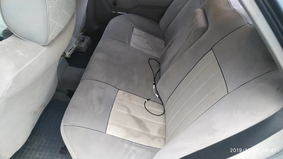 Mercedes-Benz E-Class Синій 2.8Б 5