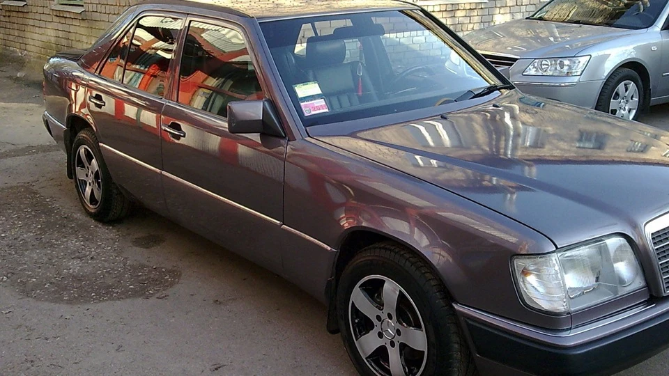 Mercedes-Benz E-Class sportlin usa.